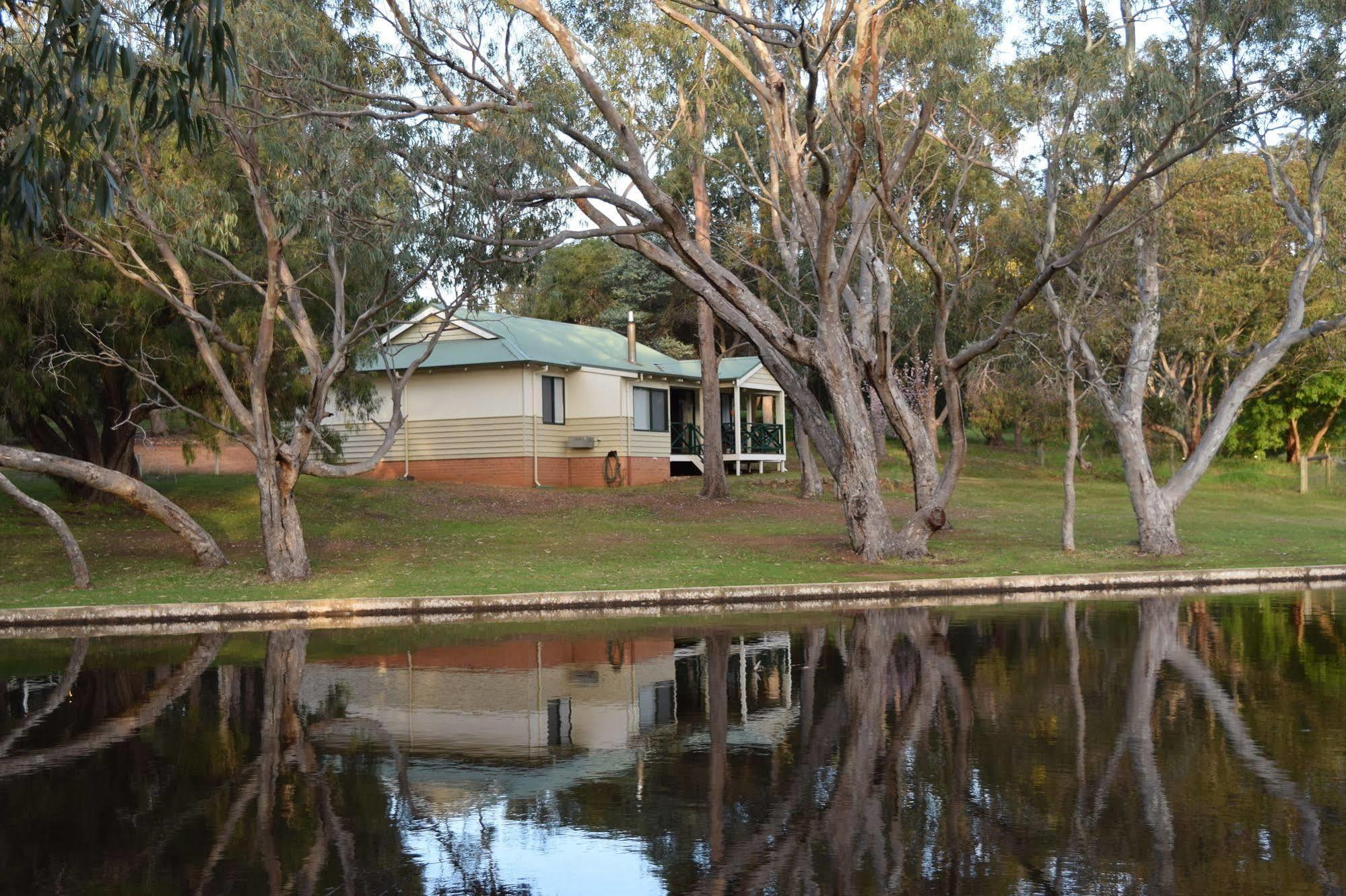 Bushy Lake Chalets Margaret River Екстер'єр фото